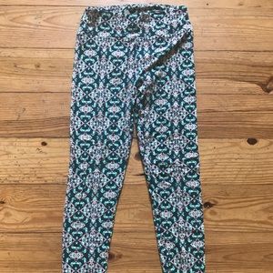 Womans Lularoe Leggings